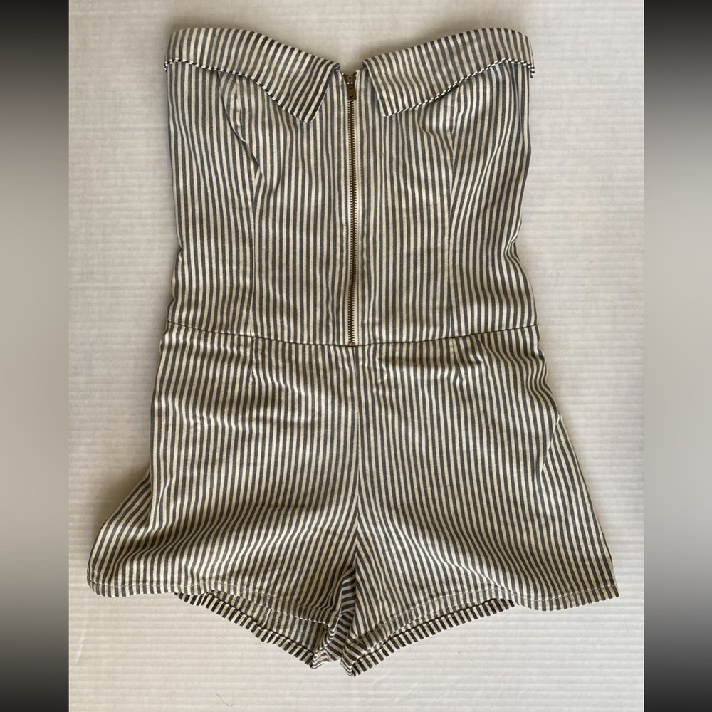Current Elliot Carnival Stripe 50’s Bathing Romper Size 2 - Picture 13 of 15